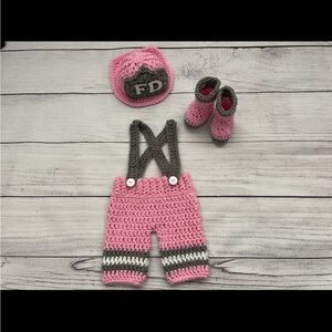 Adorable Pink and Gray Kids Crochet Outfit